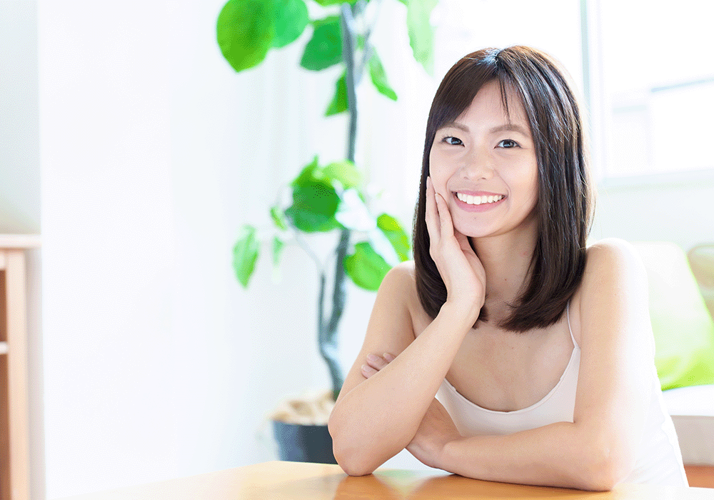 笑顔の女性